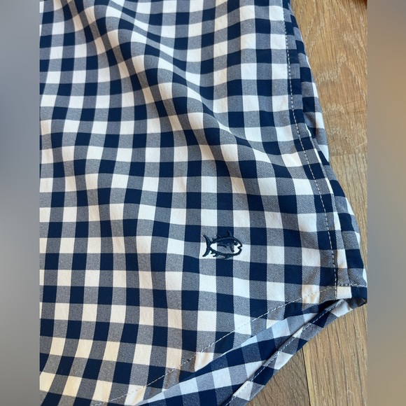 NWT. Southern Tide. Women’s gameday popover in navy gingham. UPF 50+ - Picture 5 of 5